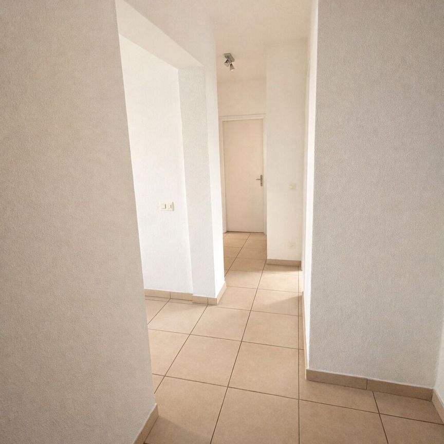 21/2-ROOM APARTMENT IN RUVIGLIANA (TI), FURNISHED, TEMPORARY - Foto 1