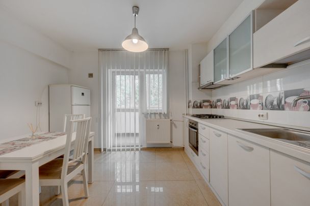 13 septembrie, Sabinelor, Marriott, etaj 1/8, Comision 0 % - Photo 1