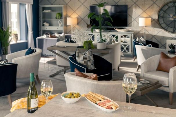 2 bedroom retirement property to rent - Photo 1