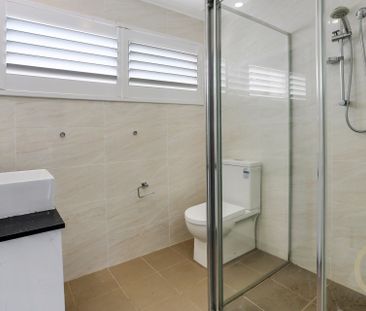 5-Bedroom Family Haven in the Sought-After Girraween School Catchment!! - Photo 3