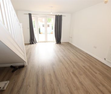 2 bedroom End Terraced to let - Photo 1