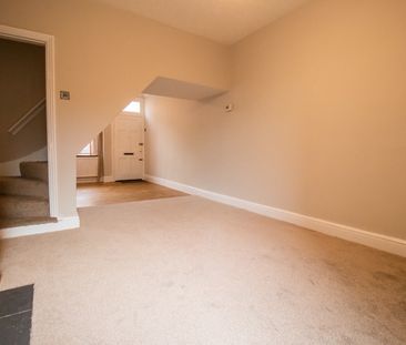 2 Bed Terraced House, Bosworth Street, LE3 - Photo 2