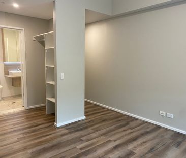 2nd Floor Modern 2 bedroom unit - Photo 2