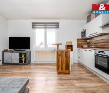 Pronájem bytu 2+kk se zahradou v Nymburce, ul. Poděbradská - Fotografie 3