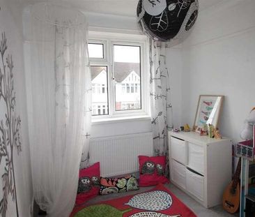 Rosamond Road, Bedford, MK40 - Photo 2