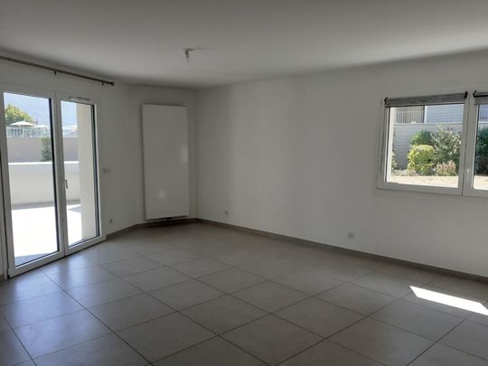 Location Appartement 4 pièces 103m² ANNECY 74000 - Photo 1