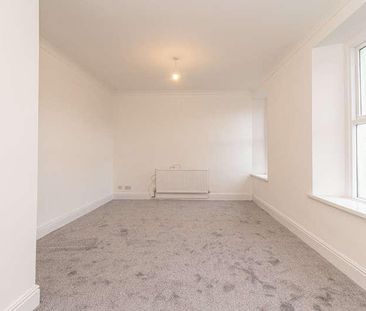 Trafalgar Court, Penylan Road, Penylan, CF23 - Photo 3