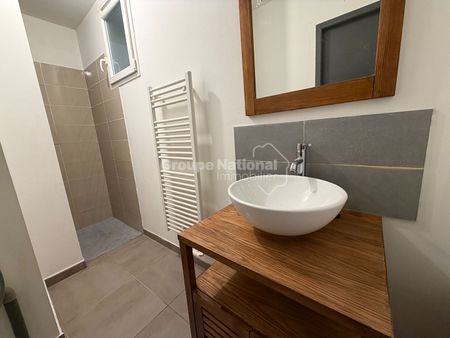 Location Maison 3 pièces 63m² - Photo 2