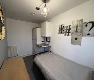 CollieryRoad, ChurchGresley, SWADLINCOTE - Photo 1