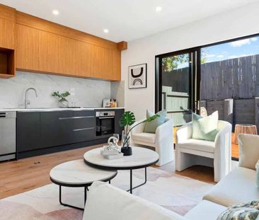 Pakuranga Heights - Nearly New 3Beds - Photo 3