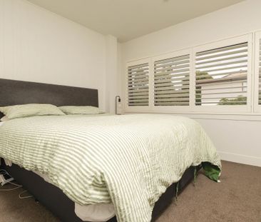 Short Term Modern Gem in Quiet Secure Environment - Photo 4