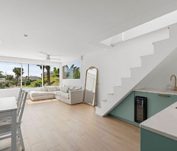 2 Bedroom Apartment For Rent in Nueva Andalucía, Málaga - Foto 1