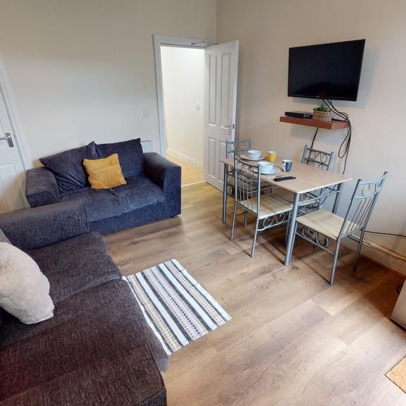 3 bedroom terraced house to rent - Photo 1