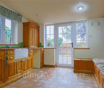 3 bedroom detached house to rent - Photo 6