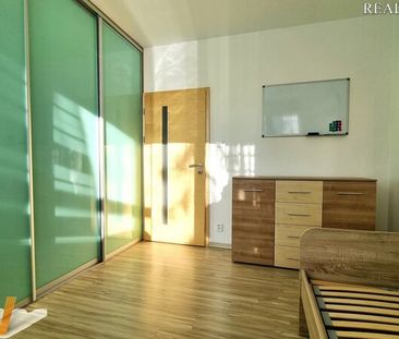 Pronájem prostorného bytu 3+1 s balkonem, lokalita České Budějovice... - Fotografie 4