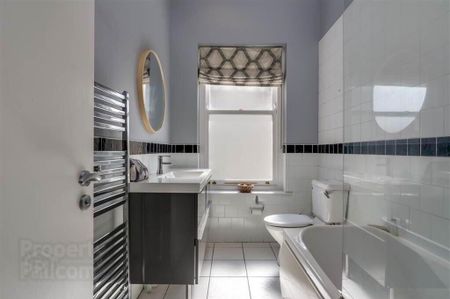 Apartment 2 83 Myrtlefield Park, Belfast, BT9 6NG - Photo 2