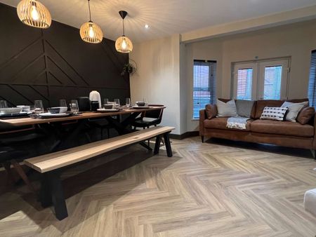 Modern Ensuite Room in Beeston – Perfect for Professionals 🌆 Room 2 - Photo 2