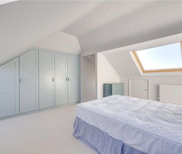 4 bedroom end of terrace house to rent - Photo 6