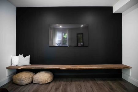 For Lease - 91 Jerseyville Road, Hamilton, Ontario - Photo 3