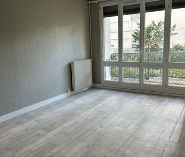Location Appartement 3 pièces 50m² ORLEANS 45000 - Photo 1