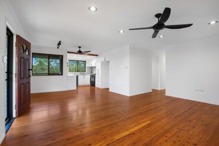 15 Leanne Close, New Auckland - Photo 5