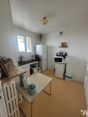 PONT DE L'ARCHE - Appartement T2bis avec balcon + garage - Photo 2