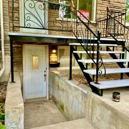 🏡 3½ lumineux avec entrée privée – Métro Honoré-Beaugrand - Photo 4