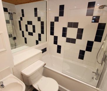 1 bedroom flat to rent - Photo 6