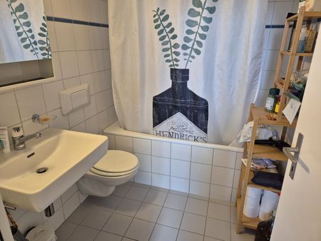 APPARTEMENT DE 3 PIÈCES À MOOSSEEDORF (BE), MEUBLÉ, TEMPORAIRE - Foto 5