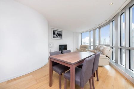 1 bedroom flat in 4 Fairmont Avenue - Photo 5