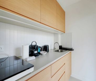 Location Appartement 1 pièce 24m² PARIS 16ème - Photo 2