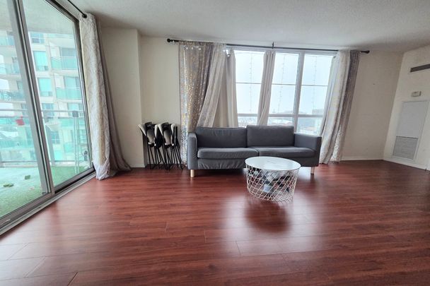 For Lease - 6 Rosebank Drive Unit# 6E, Toronto, Ontario - Photo 1