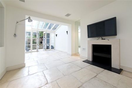 4 bedroom terraced house to rent - Photo 4
