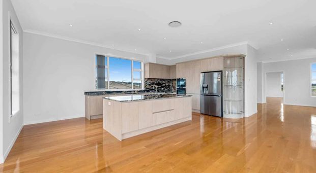 Seventh View Family Living - Photo 1