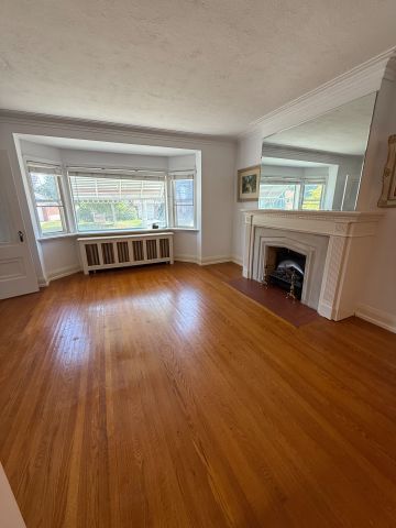 For Lease - 138 Glenwood Crescent, Toronto, Ontario - Photo 3