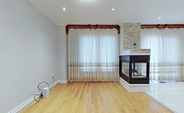 For Lease - 35 Wedgewood (first and second floor) Place, Vaughan, Ontario - Photo 1