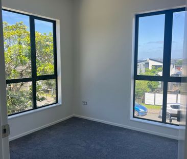 1C Bennett Road Pakuranga -Near New Townhouse - Photo 4