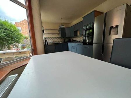 Room in a Shared House, Sweetbriar Road, LE3 - Photo 5