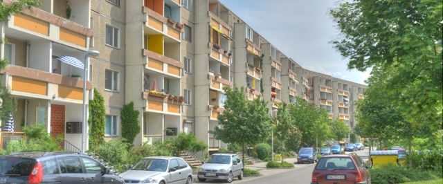 Renovierte Familienwohnung in der 5. Etage - Foto 1