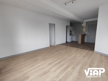 T3 REFAIT A NEUF PLACE JOURDAN - Photo 2