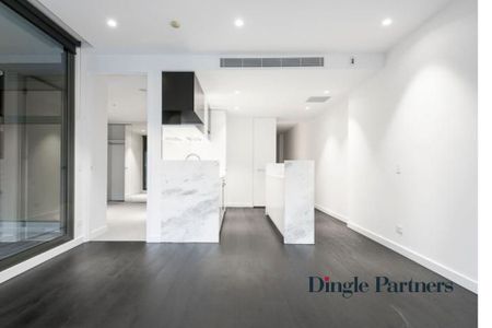 Stylish 2-Bedroom Apartment in the Heart of South Yarra - Photo 5