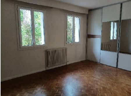 Location Maison 5 pièces 145m² - Photo 3