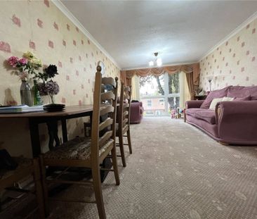 Avenue Road, Wolverhampton, West Midlands, WV3 - Photo 5