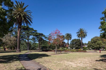 2/2 Yorston Court, Elsternwick VIC 3185 - Apartment For Rent | Domain - Photo 4