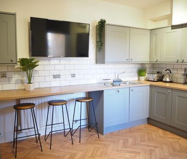 Gerard Street North En-suite Room 1 - Photo 6