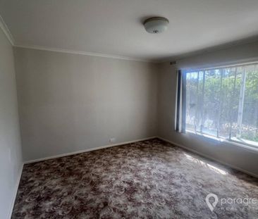 3 BEDROOM HOME IN FOSTER - Photo 5