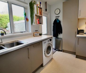 3 bedroom semi-detached house to rent - Photo 3