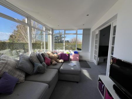 3 bedroom end of terrace house to rent - Photo 3