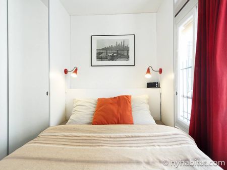 Logement à Paris, Location meublée - Photo 3