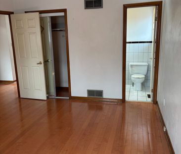 For Lease - 37 Irwin Road Unit# Main Floor, Toronto, Ontario - Photo 3